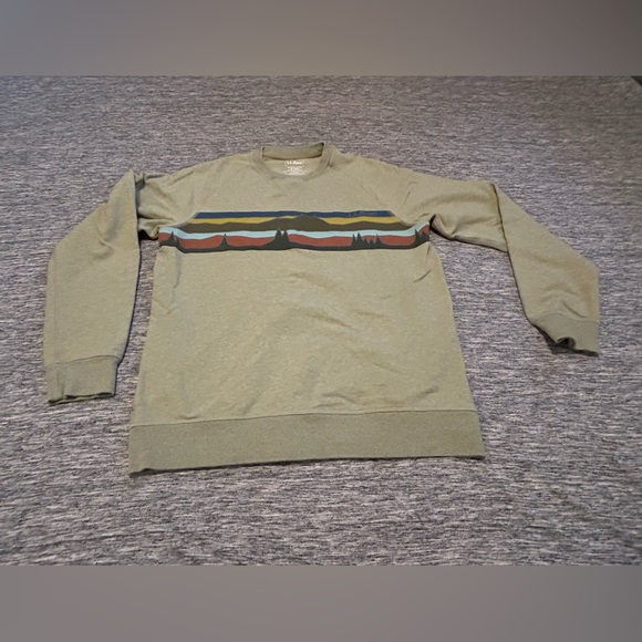 L.L. Bean Other - LL Bean Men’s Sweater Desert Print